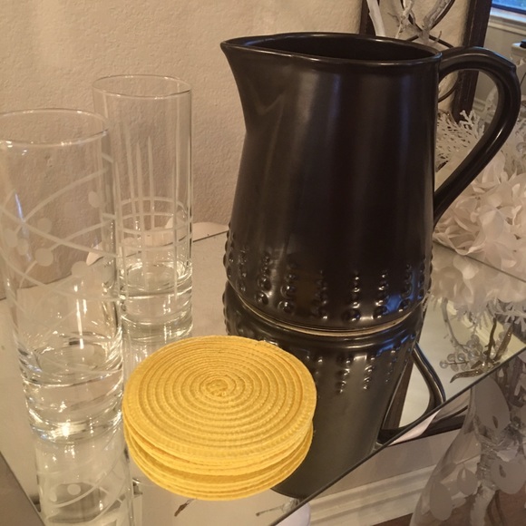 American Atlier Black Pearl pitcher - Picture 1 of 8